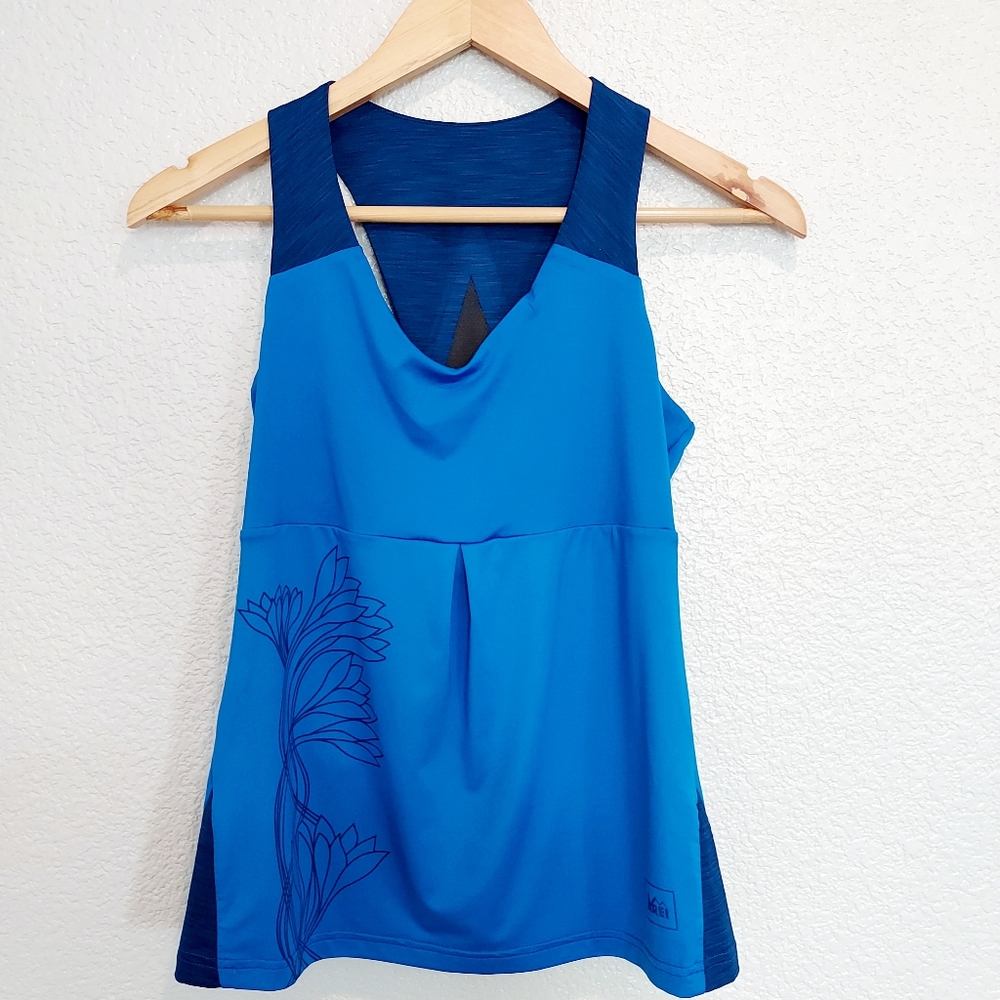 🔴3/$20 REI Blue Racerback Tank w/Shelf Bra Size XXS